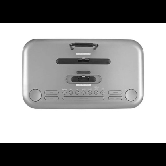 iHome - Picture 2 of 4